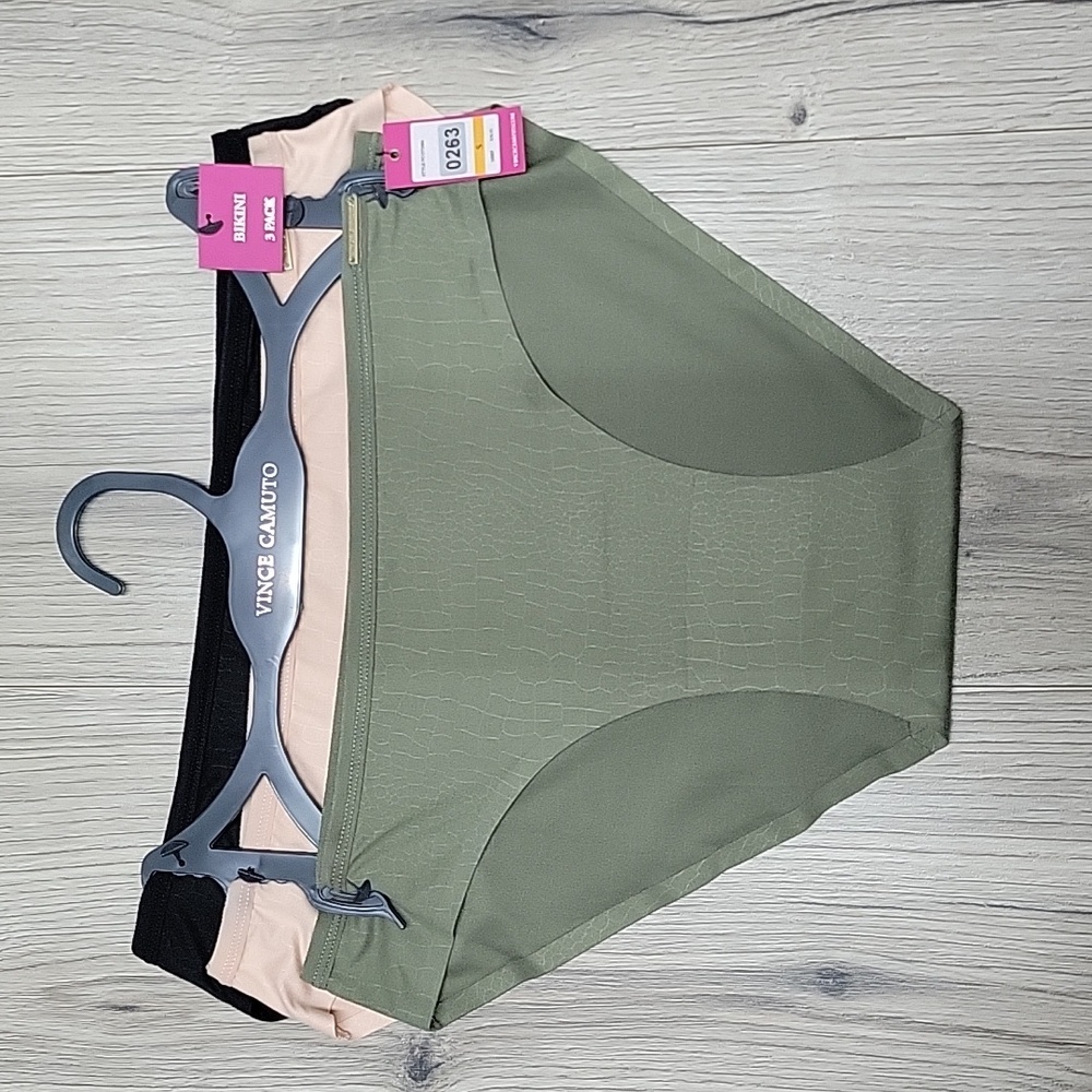VINCE CAMUTO BIKINI.